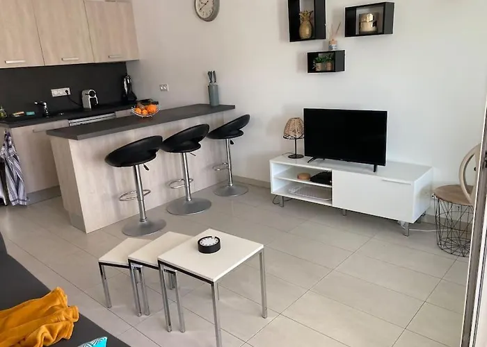 Appart'calvi, 200 M De La De La Pinede, Wifi Gratuit * Calvi (Corsica)