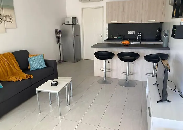 Appart'calvi, 200 M De La De La Pinede, Wifi Gratuit * Calvi (Corsica)